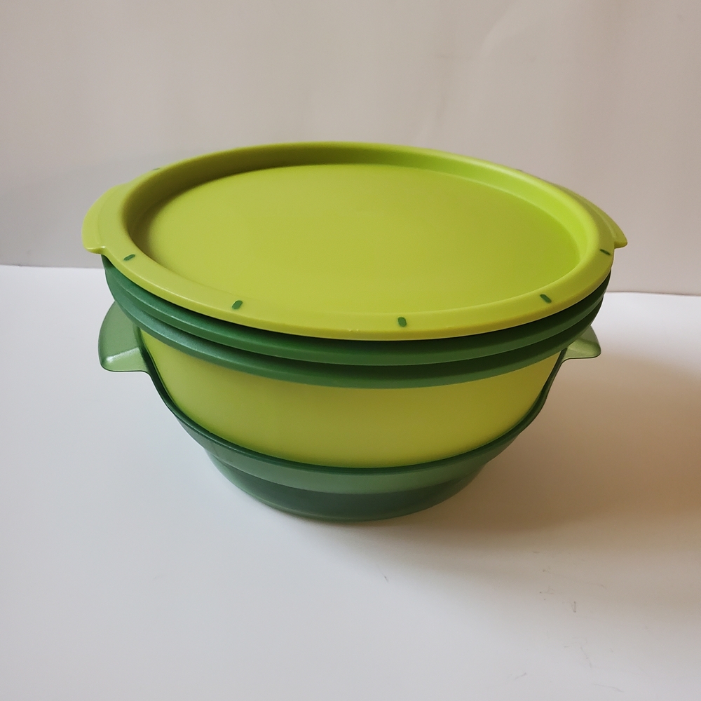 Tupperware Lime and Forest Green Smart Steamer Bowl Set